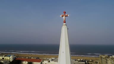Santhome Cathedral Basilica, Chennai Historic Catholic Churches in India