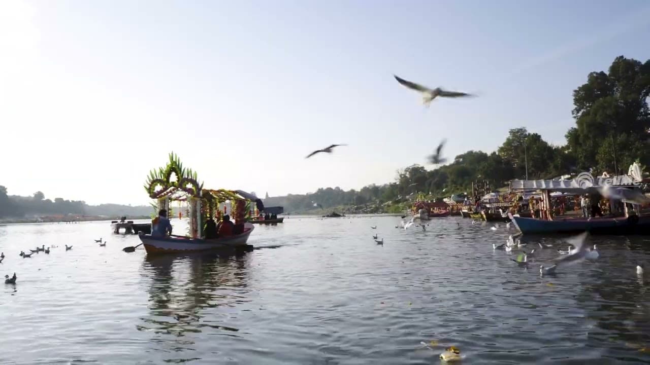 Gwarighat Boat Ride Jabalpur: A Tranquil Journey on the Narmada River